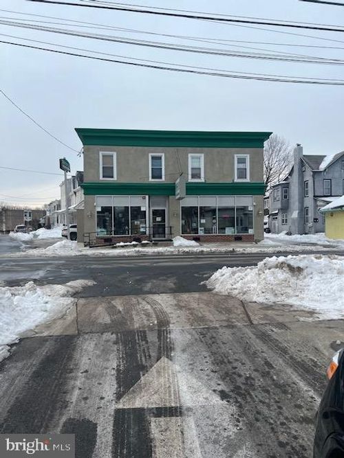 7700 Ridge Avenue, PHILADELPHIA, PA, 19128 | Card Image