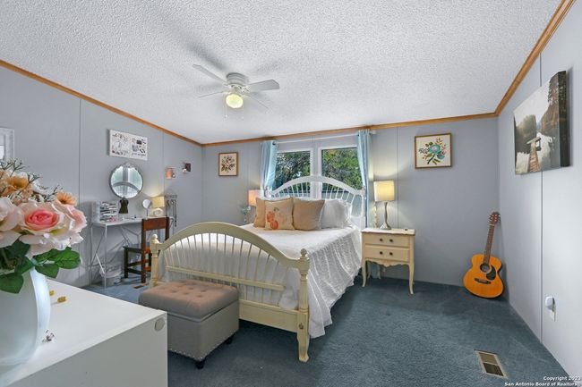 2681 Crazyhorse Pass, House other with 3 bedrooms, 2 bathrooms and null parking in Austin TX | Image 17