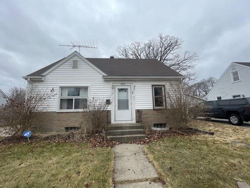 2214 S 17th Street, Sheboygan, WI, 53081 | Card Image