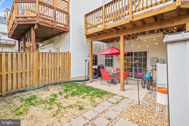 10136 Pale Rose Loop, Townhouse with 3 bedrooms, 3 bathrooms and null parking in BRISTOW VA | Image 55