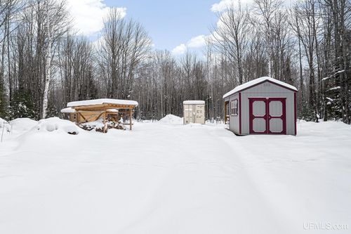 624 N Winters Road, Trenary, MI, 49891 | Card Image