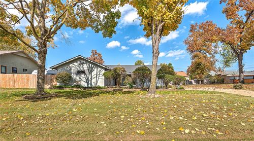 1217 Countrywood Cir, Rogers, AR, 72756-5164 | Card Image