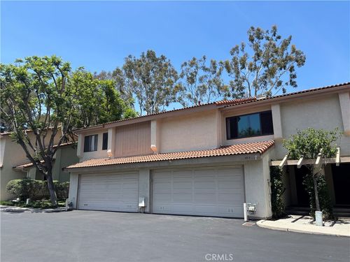 957 Creekside Dr, Fullerton, CA, 92833 | Card Image