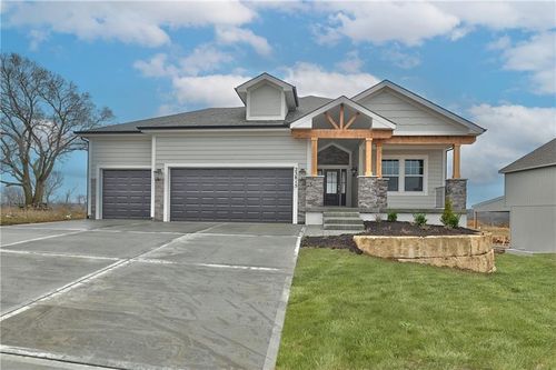 6024 Arapahoe St, Shawnee, KS, 66226-6200 | Card Image