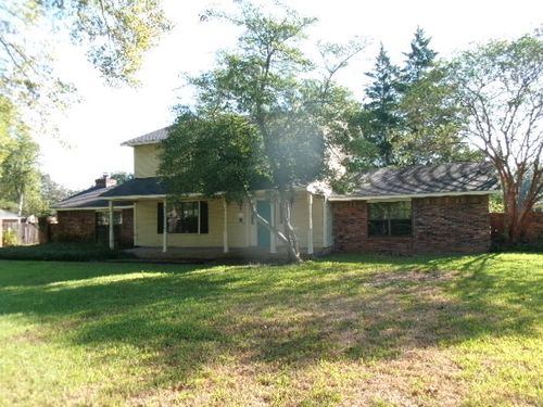 110 Oaklawn Dr, Bossier City, LA, 71112-9718 | Card Image