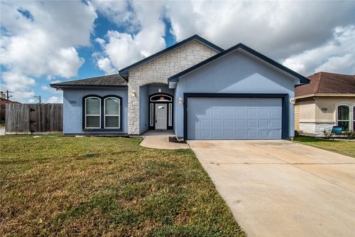 7225 Lake Serenity Dr, Corpus Christi, TX, 78414-2204 | Card Image