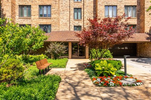 apt-306-3810 Mission Hills Rd, Northbrook, IL, 60062-5751 | Card Image