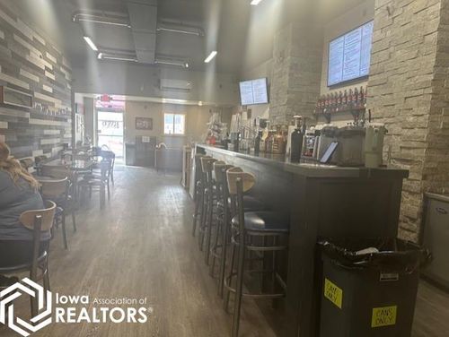 79 Main Ave N, Britt, IA, 50423-1658 | Card Image