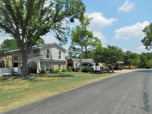 apt-b-2039 Britt Dr, Argyle, TX, 76226-2943 | Card Image