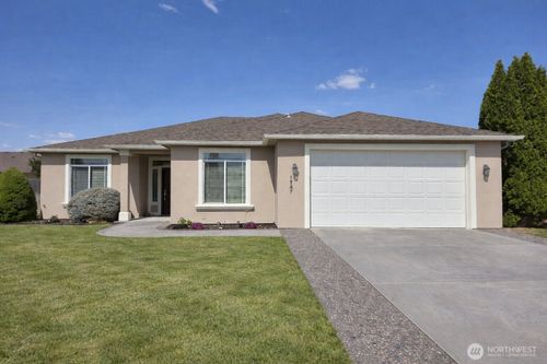 1747 Sunshine Ave, West Richland, WA, 99353-8729 | Card Image