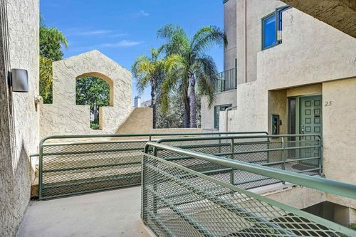 25-8148 Avenida Navidad, San Diego, CA, 92122 | Card Image