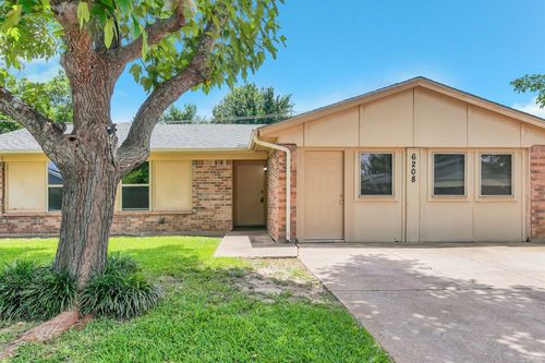 6208 Kary Lynn Dr S, Watauga, TX, 76148-2116 | Card Image