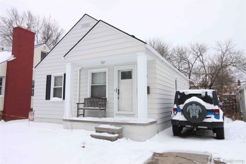 2223 Ridgemont Road, Grosse Pointe Woods, MI, 48236 | Card Image