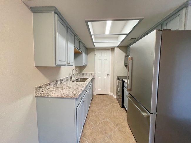 Kitchen | Image 13