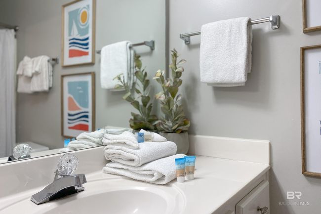 Bathroom | Image 24
