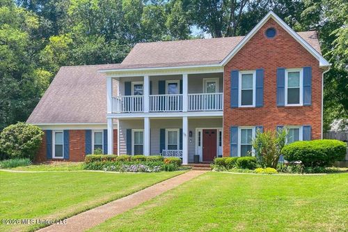 15 S Crownpointe Drive, Jackson, MS, 39211 | Card Image