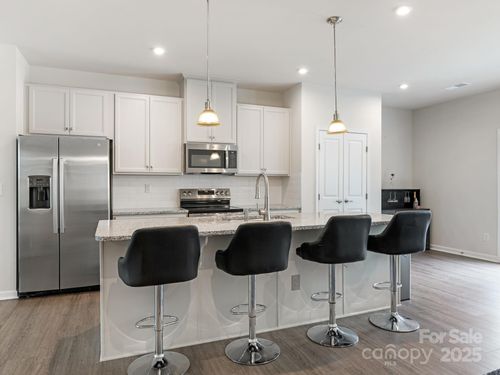 1409 May Apple Dr, Matthews, NC, 28104-1140 | Card Image