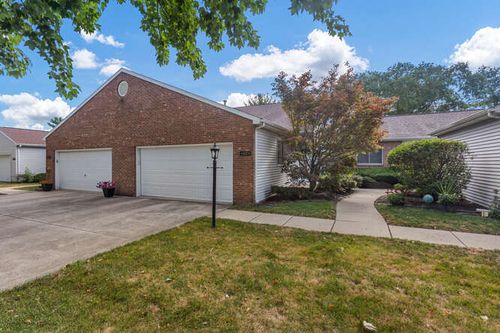 802c-802 Ramblewood Ct, Savoy, IL, 61874-6013 | Card Image