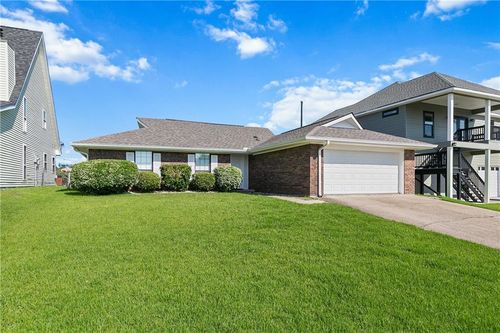 117 Windward Passage St, Slidell, LA, 70458-9131 | Card Image
