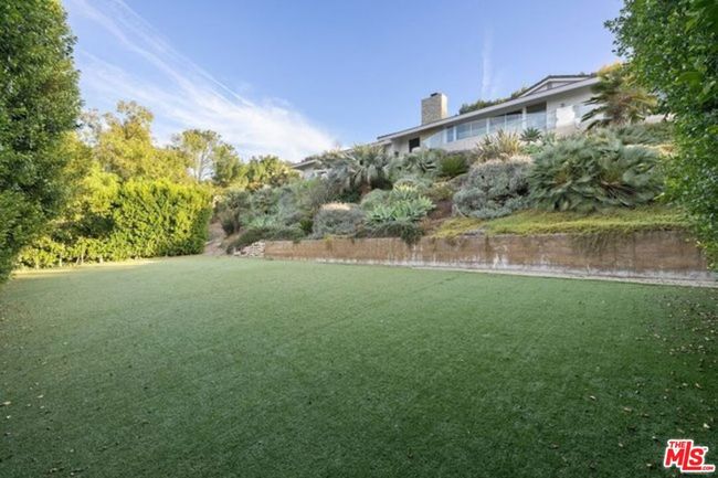 2 Pine Tree Ln, House other with 7 bedrooms, 8 bathrooms and 9 parking in Rolling Hills CA | Image 34