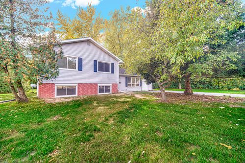 25 E Hoehn St, Wheatfield, IN, 46392-9400 | Card Image