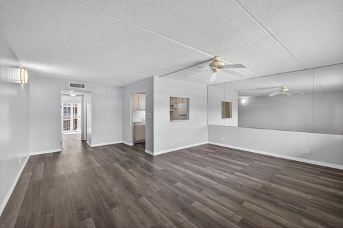 apt-206-700 Village Green Ct, Palm Springs, FL, 33461-6506 | Card Image