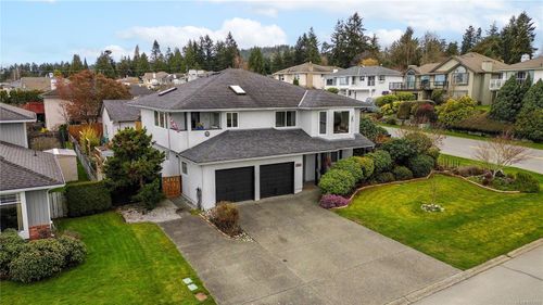 2541 Wilcox Terr, Central Saanich, BC, V8Z7G5 | Card Image