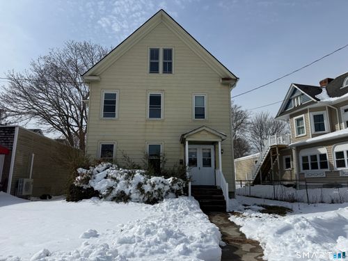 109 Montauk Ave, New London, CT, 06320-4813 | Card Image