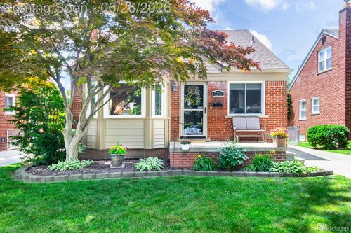 9290 Niver Ave, Allen Park, MI, 48101-1542 | Card Image