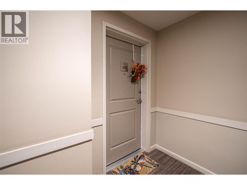 210-3010 35 St, Vernon, BC, V1T0A7 | Card Image