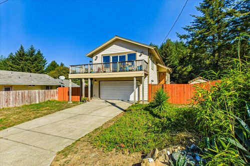 199 Debbie Ln, Whitethorn, CA, 95589 | Card Image