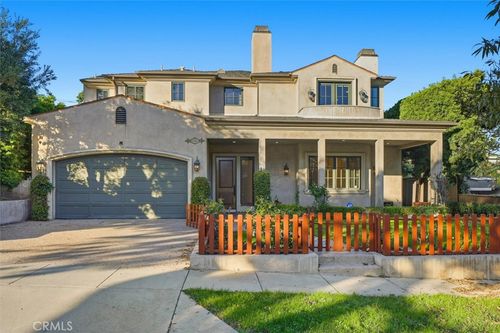 1331 Voorhees Ave, Manhattan Beach, CA, 90266-6923 | Card Image