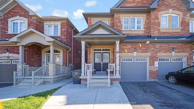 88 Hollowgrove Blvd, Home with 3 bedrooms, 4 bathrooms and 4 parking in Brampton ON | Image 2