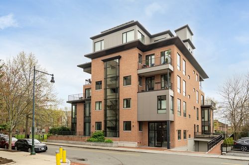 7-100 Pacific, Cambridge, MA, 02139 | Card Image