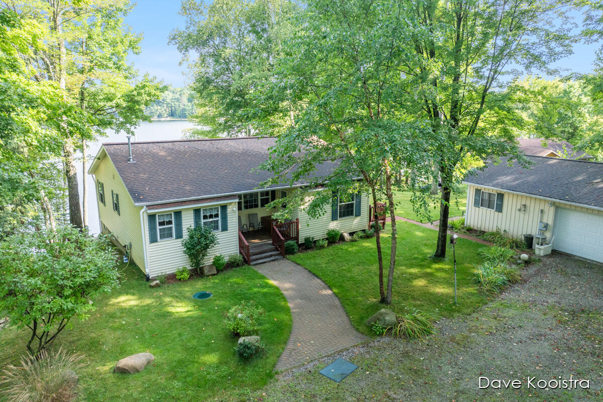 15 Mile Rd, Leroy, MI 49655