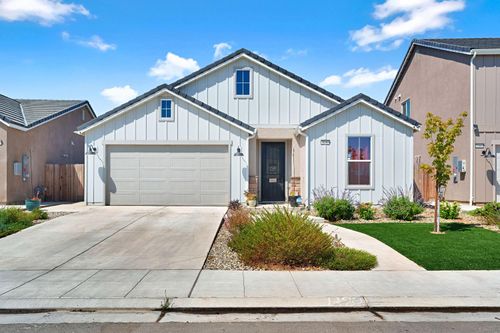 1150 Atlantica Dr S, Madera, CA, 93636-6545 | Card Image