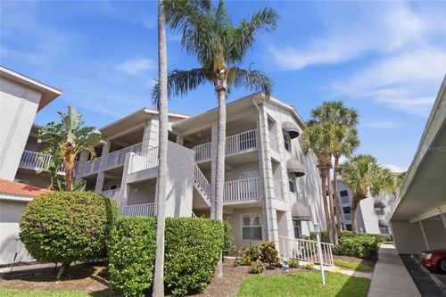 2310-9320 Clubside Cir, Sarasota, FL, 34238-3349 | Card Image