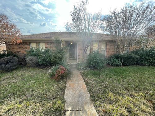 2008 Gardanne Ln, Carrollton, TX, 75007-2207 | Card Image
