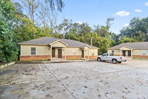 apt-a-800 Martin St, Clarksville, TN, 37040-6450 | Card Image