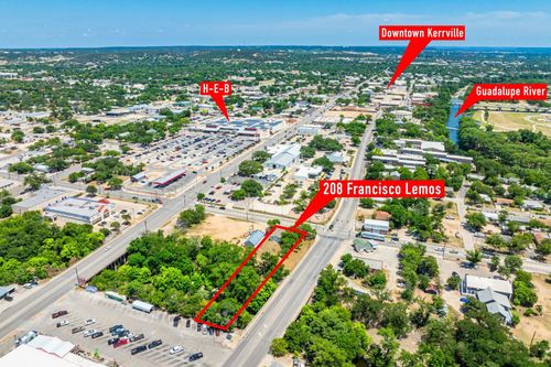 208 Francisco Lemos St, Kerrville, TX, 78028-4487 | Card Image