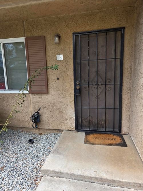 apt-32-14299 La Paz Dr, Victorville, CA, 92395-4349 | Card Image