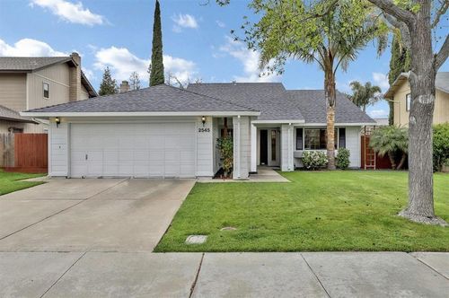 2545 Lincoln Boulevard, Tracy, CA, 95376 | Card Image