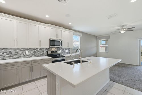 28279 N Beryl Ln, San Tan Valley, AZ, 85143-5139 | Card Image