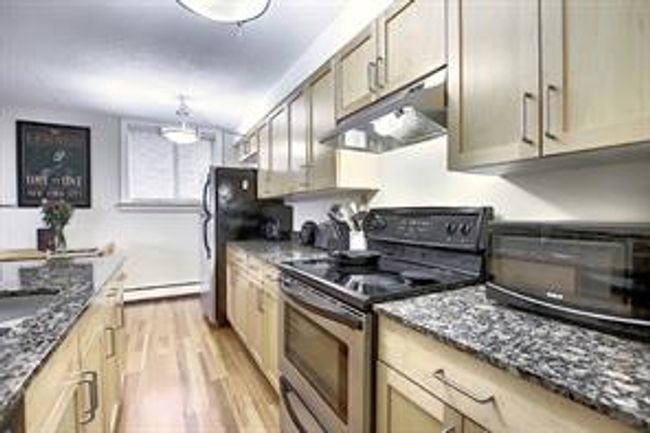 105 - 315 9a St Nw, Condo with 2 bedrooms, 1 bathrooms and 1 parking in Calgary AB | Image 4