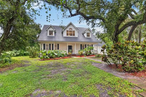 1701 Cottage Oaks Ct, Brandon, FL, 33510-2746 | Card Image