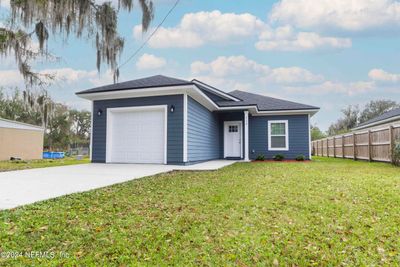 115 W Vivian Drive, House other with 3 bedrooms, 2 bathrooms and null parking in Hastings FL | Image 3