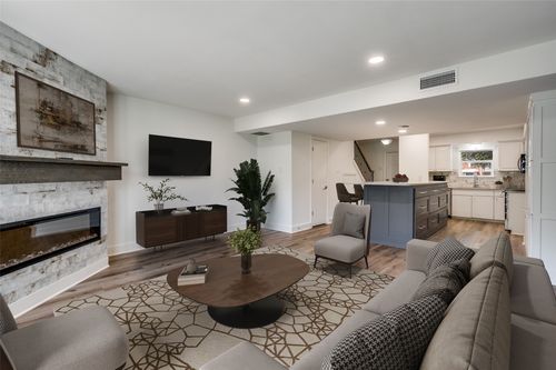 1257 Roaring Springs Rd, Fort Worth, TX, 76114-4490 | Card Image