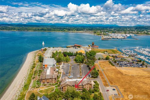 a204-9525 Semiahmoo Pkwy, Blaine, WA, 98230-4310 | Card Image