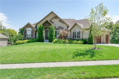 6901 Norton Ave, Gladstone, MO, 64119-7886 | Card Image