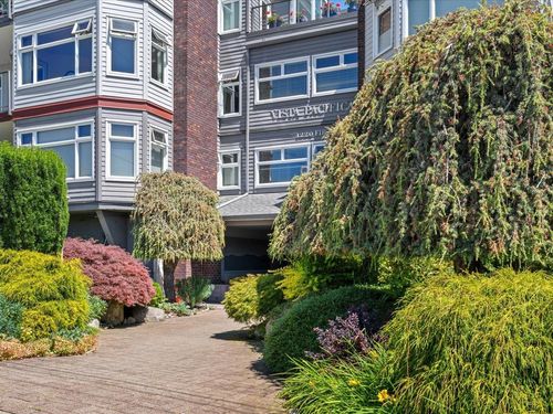 406-1220 Fir Street, White Rock, BC, V4B4B1 | Card Image